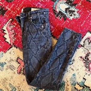 Rag & Bone Cate Mid-rise Ankle skinny in snake. Size 24 & only work twice!